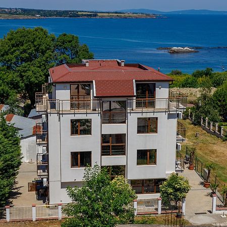 Family Hotel Silitur Ahtopol Extérieur photo