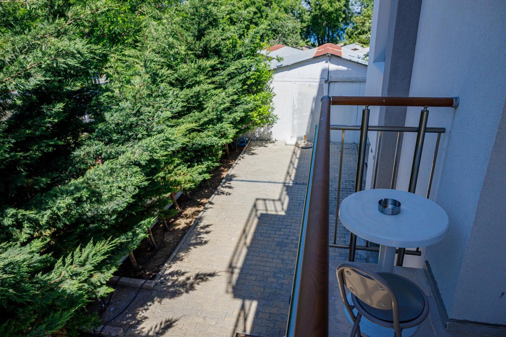 Family Hotel Silitur Ahtopol Extérieur photo
