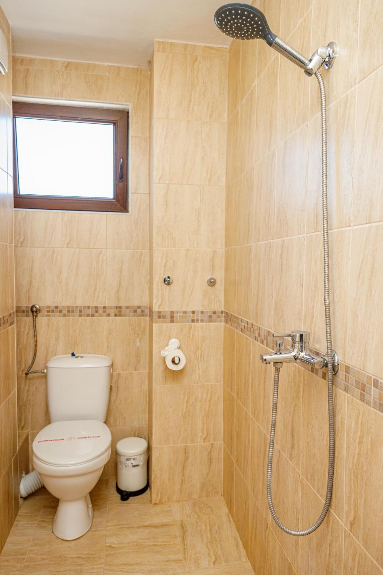 Family Hotel Silitur Ahtopol Extérieur photo